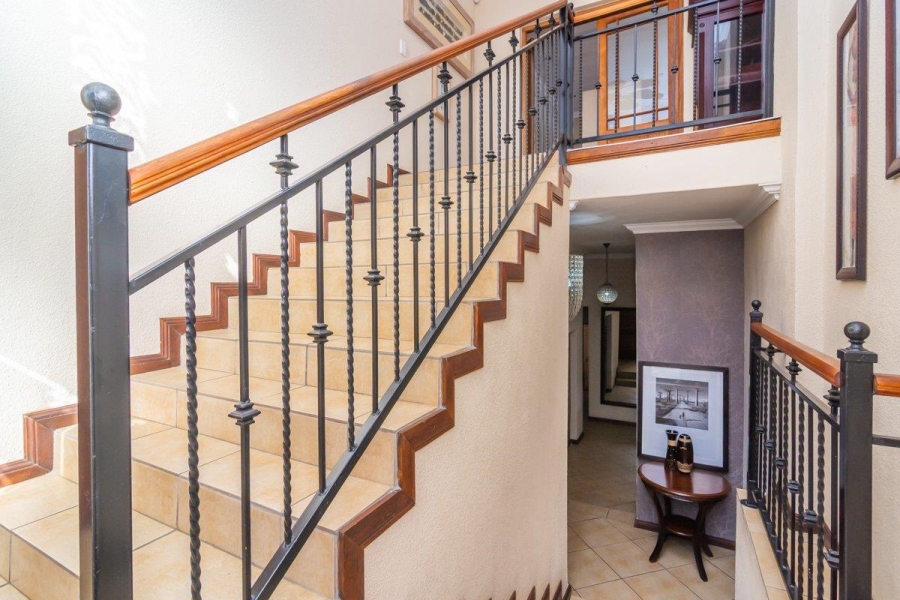 4 Bedroom Property for Sale in Ruimsig Gauteng