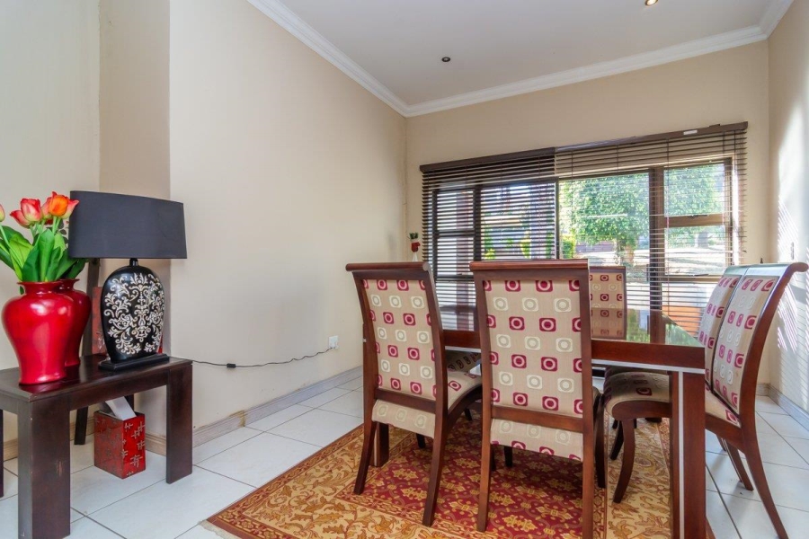4 Bedroom Property for Sale in Ruimsig Gauteng