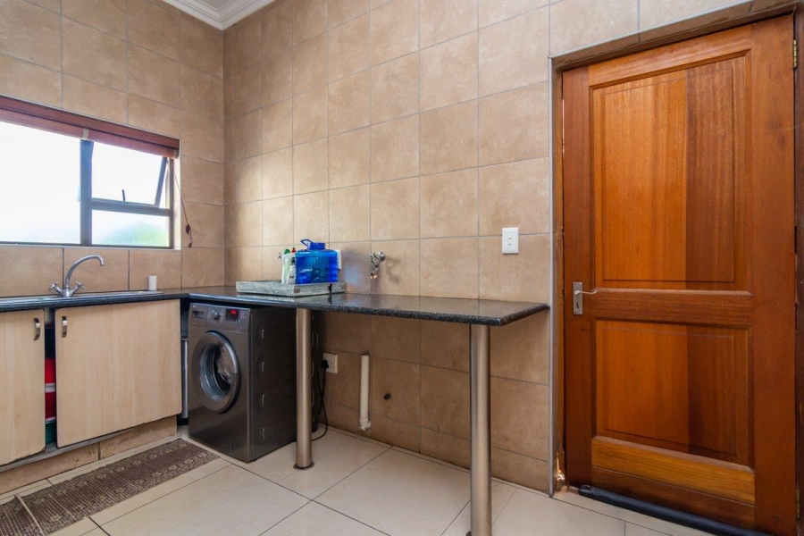 4 Bedroom Property for Sale in Ruimsig Gauteng