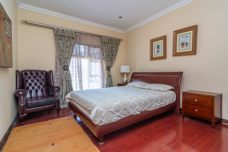 4 Bedroom Property for Sale in Ruimsig Gauteng
