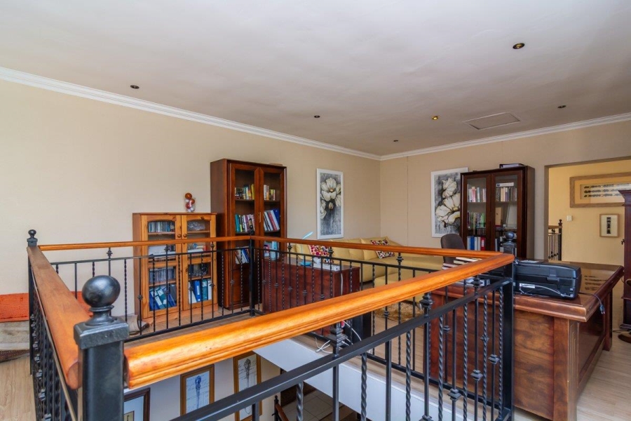4 Bedroom Property for Sale in Ruimsig Gauteng