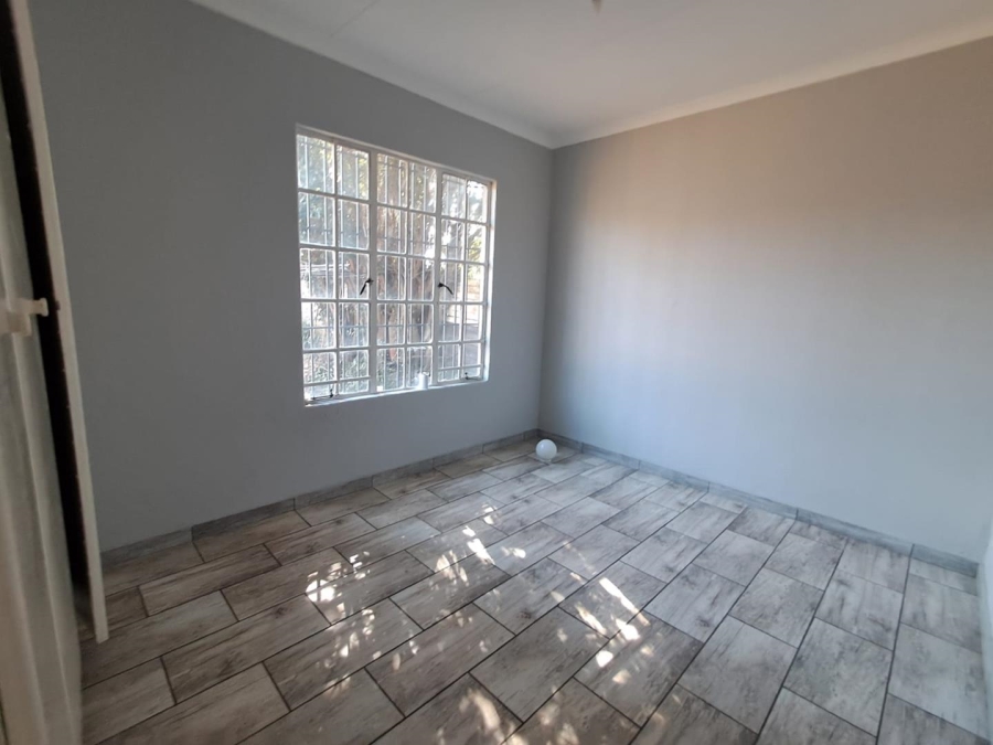 2 Bedroom Property for Sale in Terenure Gauteng