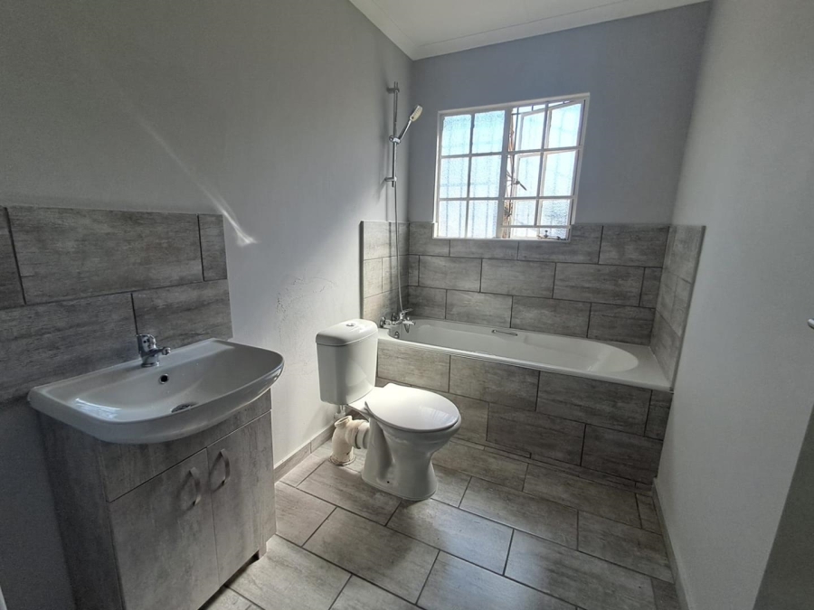2 Bedroom Property for Sale in Terenure Gauteng
