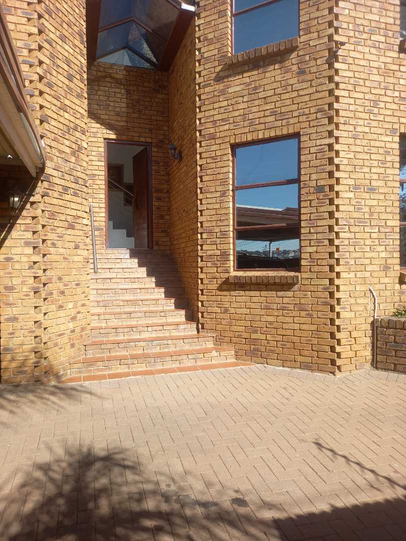 3 Bedroom Property for Sale in Oakdene Gauteng