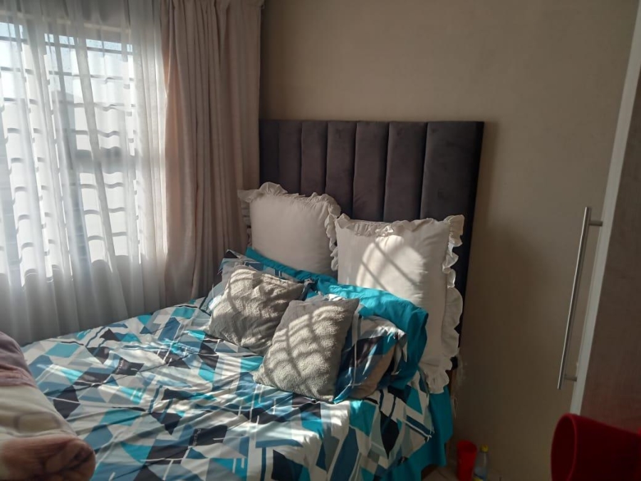 3 Bedroom Property for Sale in Klippoortje Gauteng