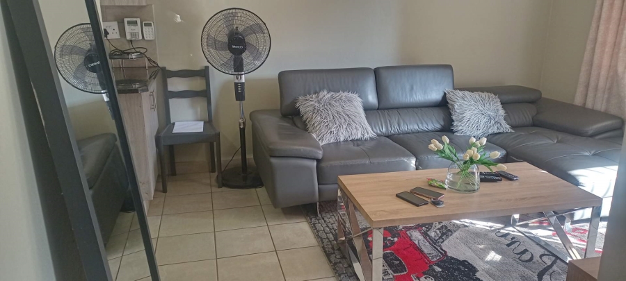 2 Bedroom Property for Sale in Montana Tuine Gauteng