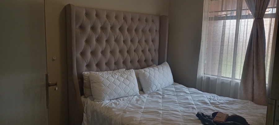 2 Bedroom Property for Sale in Montana Tuine Gauteng