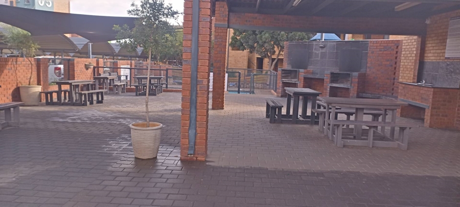 2 Bedroom Property for Sale in Montana Tuine Gauteng