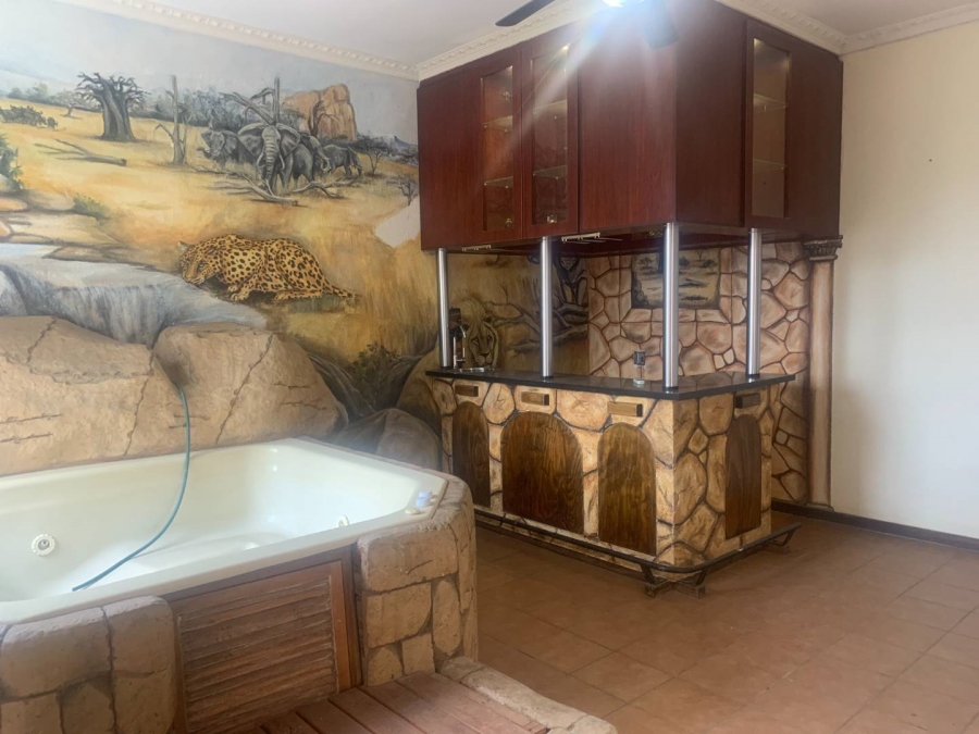 4 Bedroom Property for Sale in Winchester Hills Gauteng