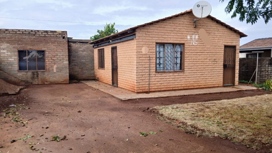 2 Bedroom Property for Sale in Ga-Rankuwa Unit 24 Gauteng