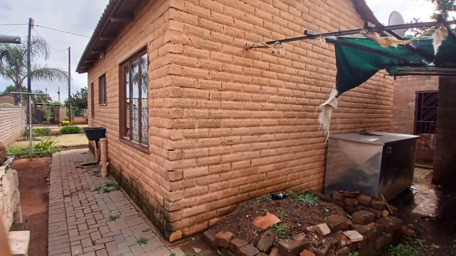 2 Bedroom Property for Sale in Ga-Rankuwa Unit 24 Gauteng