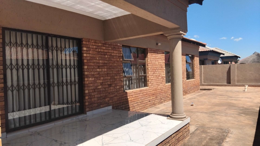 4 Bedroom Property for Sale in The Orchards Gauteng