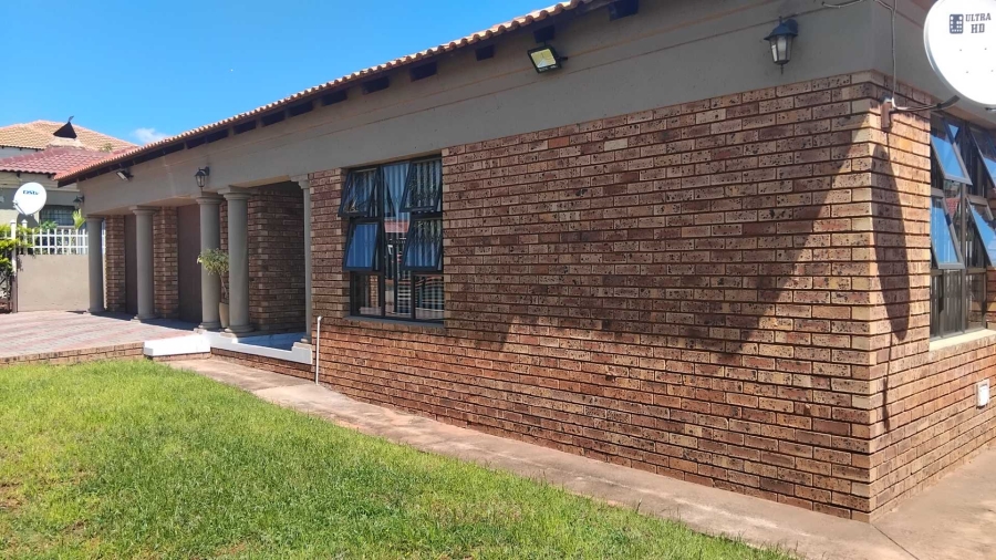 4 Bedroom Property for Sale in The Orchards Gauteng
