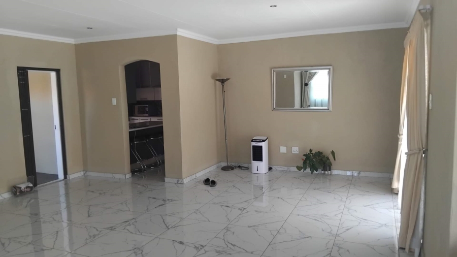 4 Bedroom Property for Sale in The Orchards Gauteng