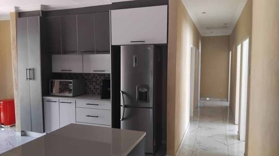 4 Bedroom Property for Sale in The Orchards Gauteng