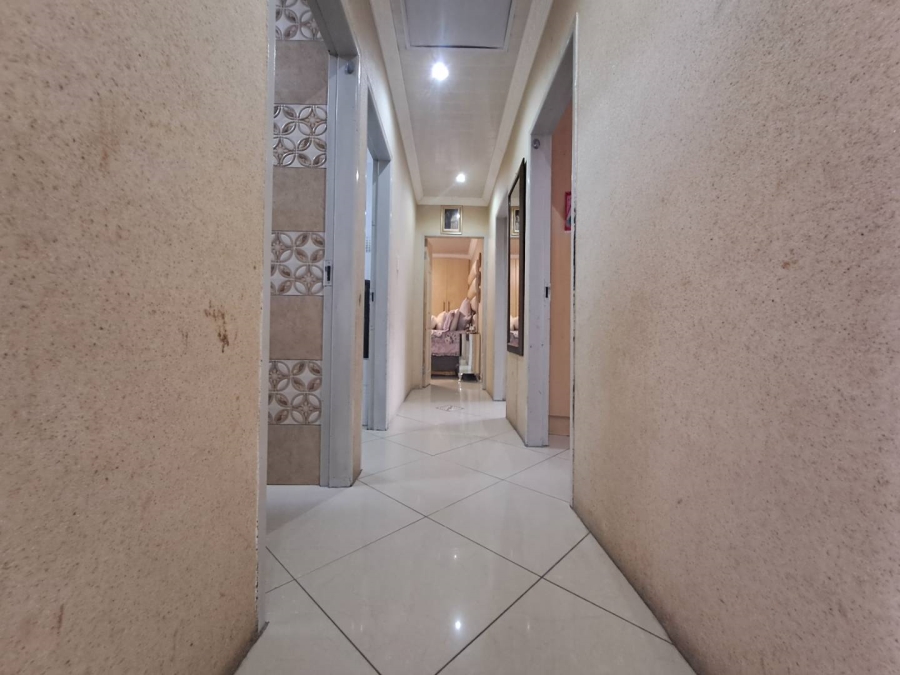 To Let 3 Bedroom Property for Rent in Olievenhoutbosch Gauteng