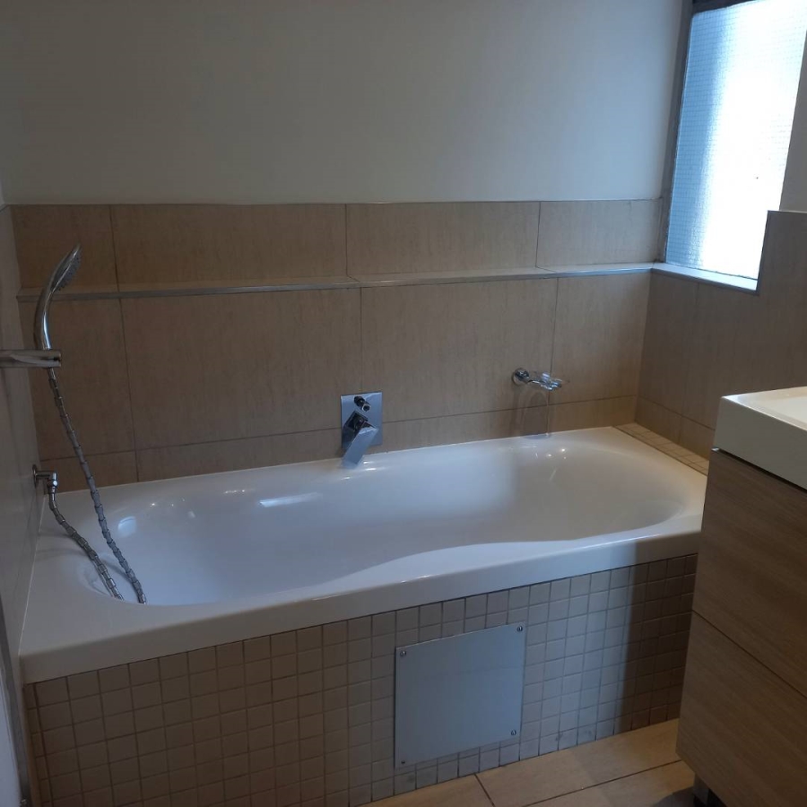 To Let 2 Bedroom Property for Rent in Morningside Gauteng