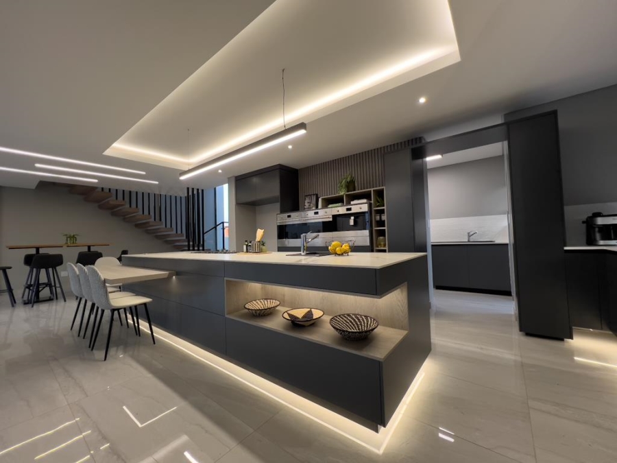 4 Bedroom Property for Sale in Midstream Heights Gauteng