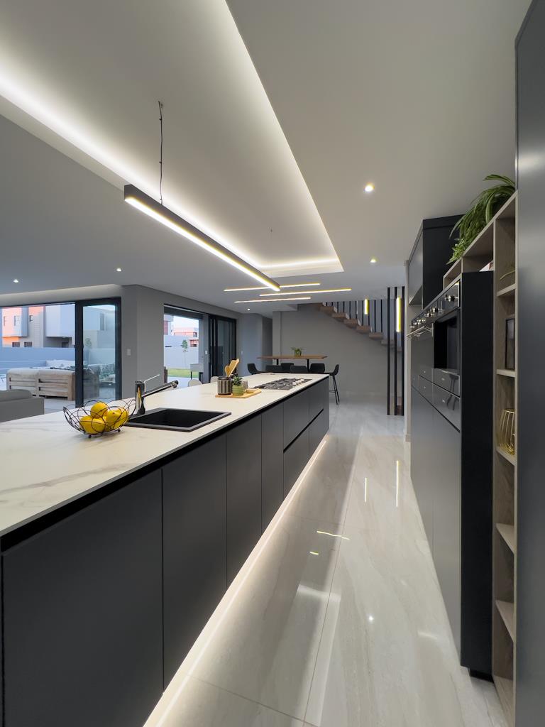 4 Bedroom Property for Sale in Midstream Heights Gauteng