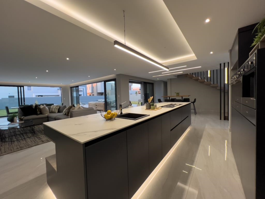 4 Bedroom Property for Sale in Midstream Heights Gauteng
