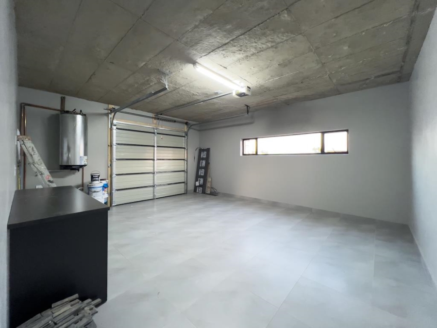 4 Bedroom Property for Sale in Midstream Heights Gauteng