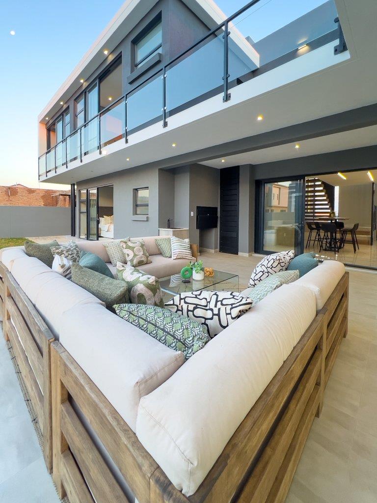 4 Bedroom Property for Sale in Midstream Heights Gauteng