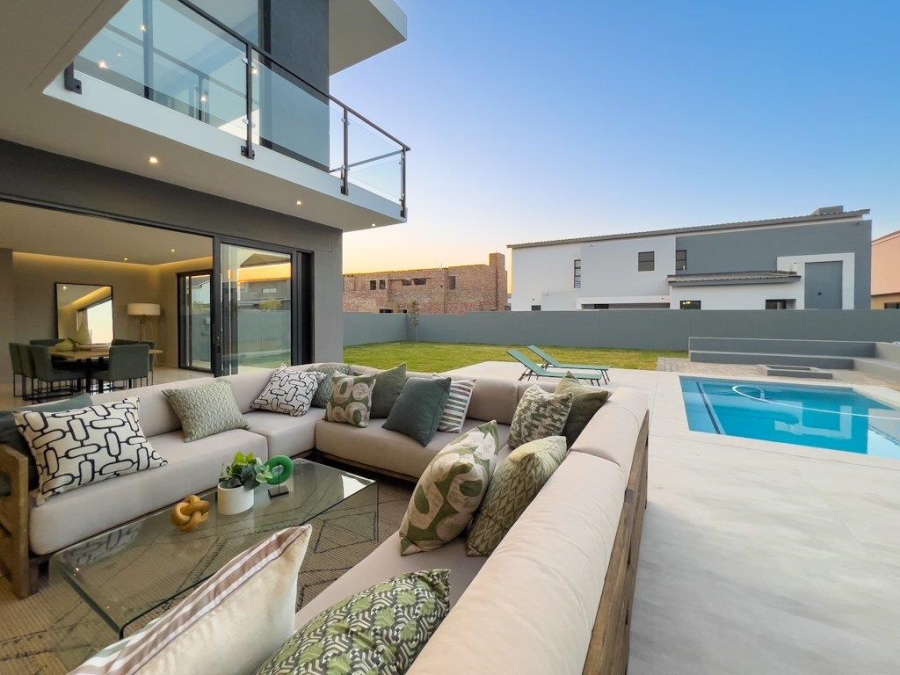 4 Bedroom Property for Sale in Midstream Heights Gauteng