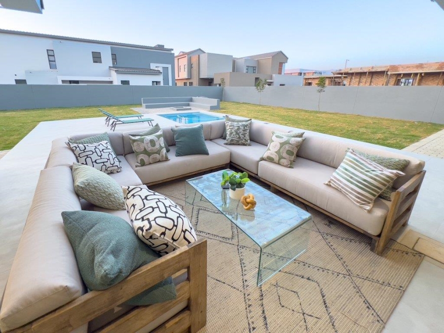 4 Bedroom Property for Sale in Midstream Heights Gauteng