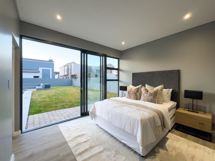 4 Bedroom Property for Sale in Midstream Heights Gauteng