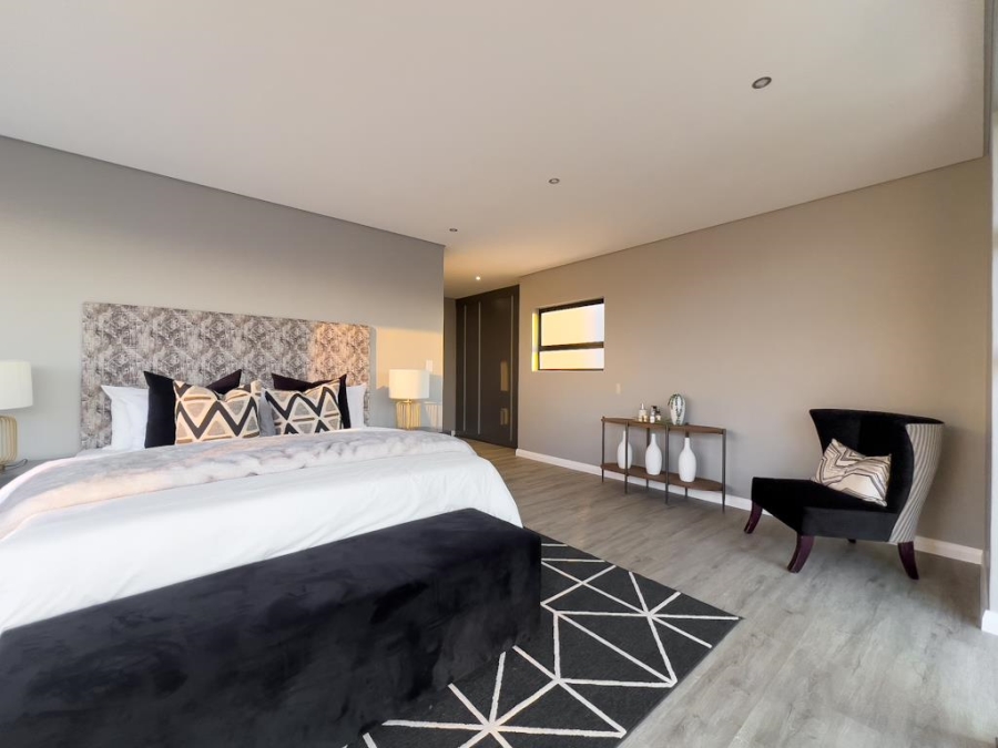 4 Bedroom Property for Sale in Midstream Heights Gauteng