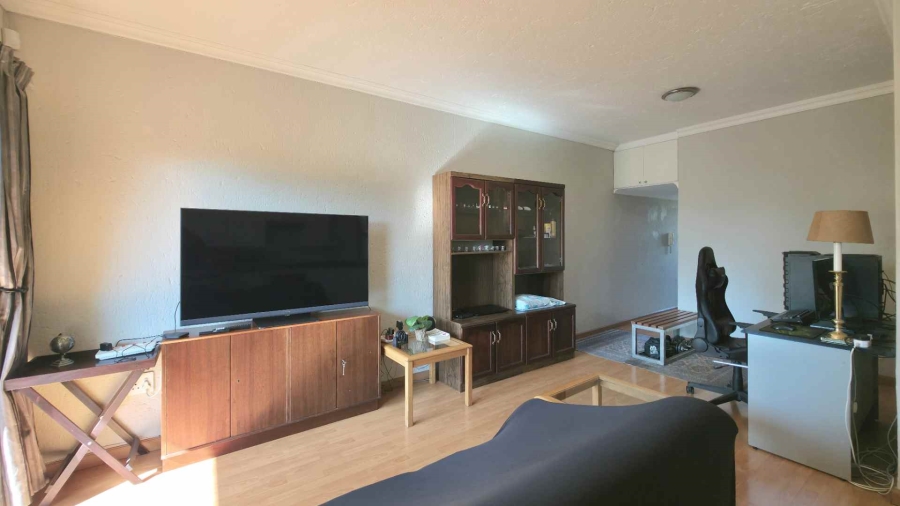 1 Bedroom Property for Sale in Highlands Gauteng