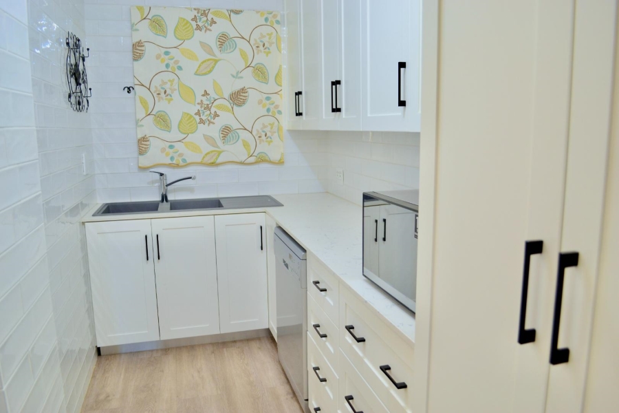 To Let 3 Bedroom Property for Rent in Waterkloof Glen Gauteng