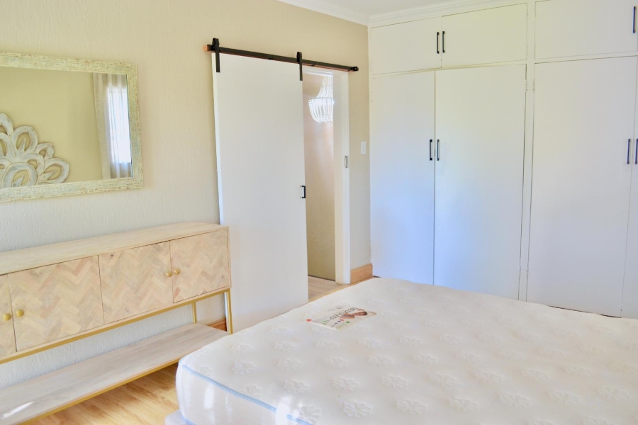 To Let 3 Bedroom Property for Rent in Waterkloof Glen Gauteng