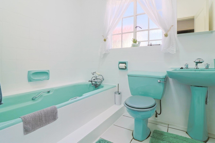 3 Bedroom Property for Sale in Brackenhurst Gauteng