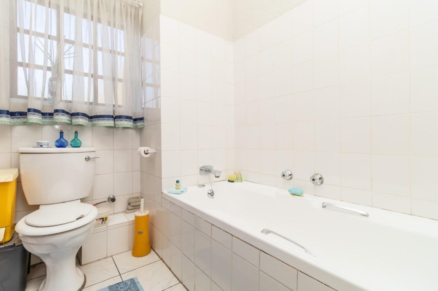 2 Bedroom Property for Sale in Northwold Gauteng