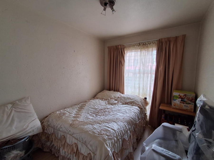 3 Bedroom Property for Sale in Brackendowns Gauteng