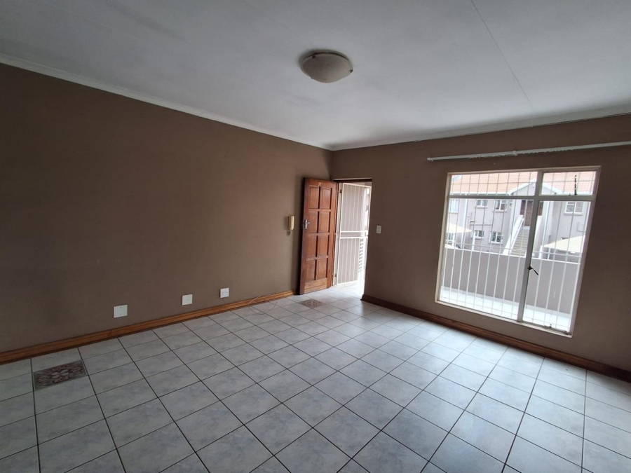 2 Bedroom Property for Sale in Brackendowns Gauteng