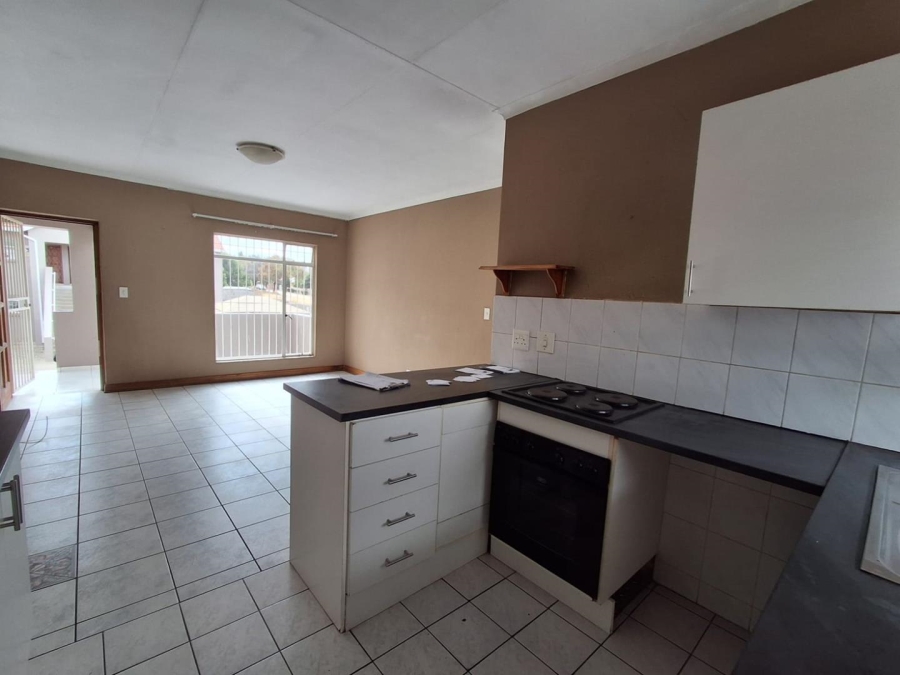 2 Bedroom Property for Sale in Brackendowns Gauteng