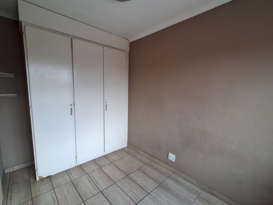 2 Bedroom Property for Sale in Brackendowns Gauteng