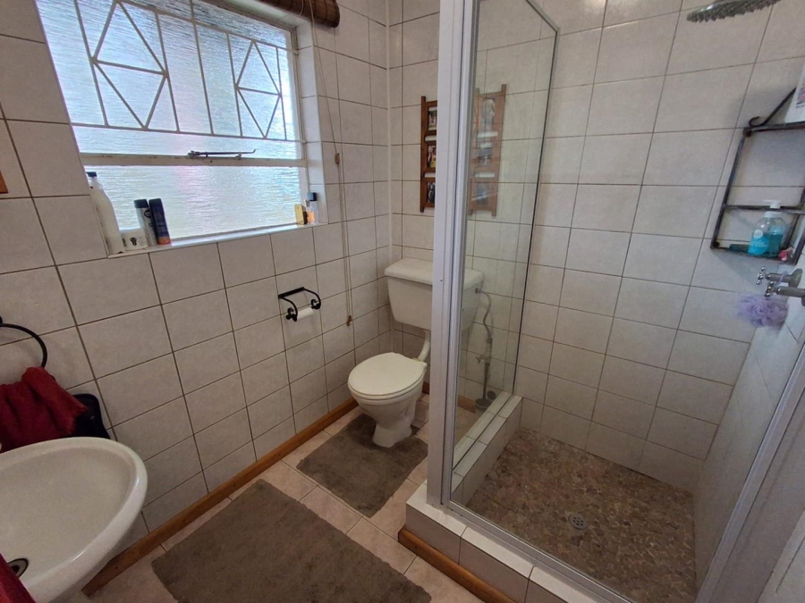 3 Bedroom Property for Sale in Brackenhurst Gauteng