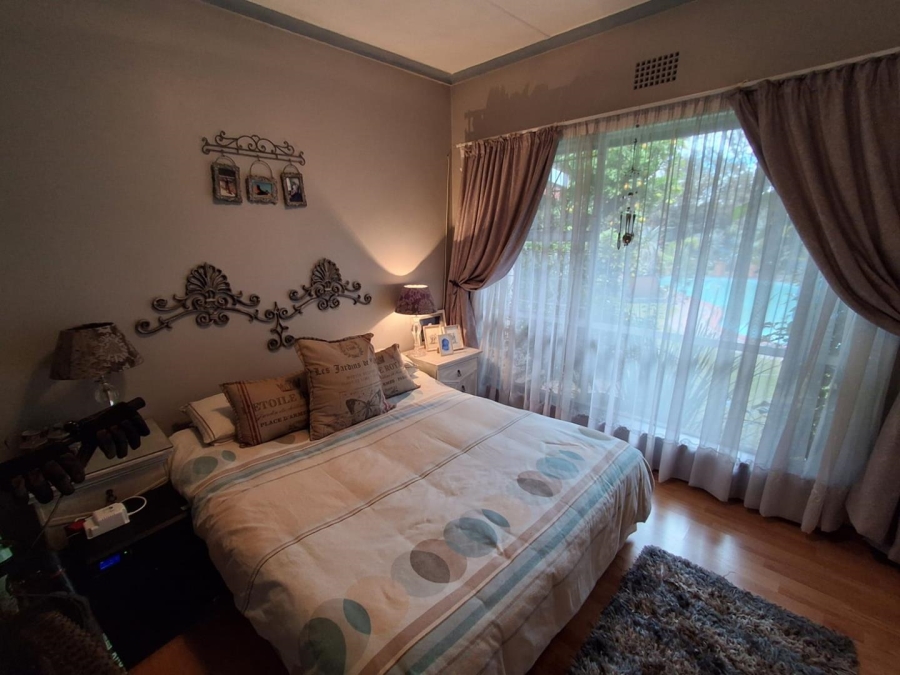 3 Bedroom Property for Sale in Brackenhurst Gauteng