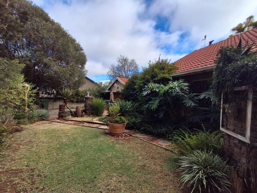 3 Bedroom Property for Sale in Brackenhurst Gauteng