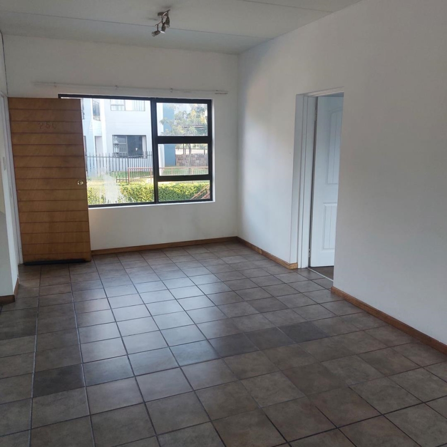 To Let 2 Bedroom Property for Rent in Honeydew Gauteng