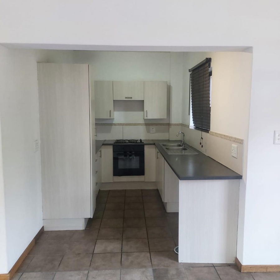 To Let 2 Bedroom Property for Rent in Honeydew Gauteng