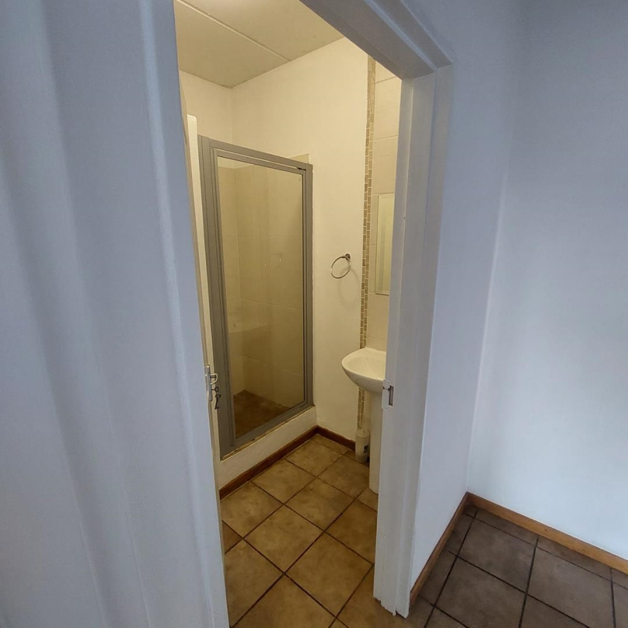 To Let 2 Bedroom Property for Rent in Honeydew Gauteng