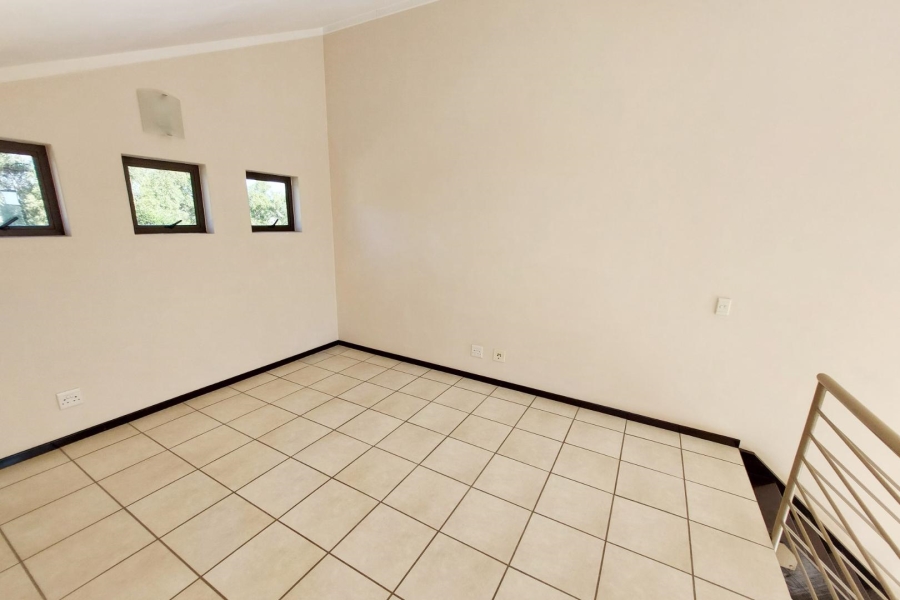 To Let 2 Bedroom Property for Rent in Douglasdale Gauteng