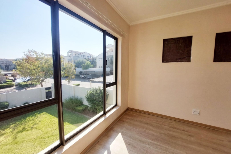 To Let 2 Bedroom Property for Rent in Douglasdale Gauteng