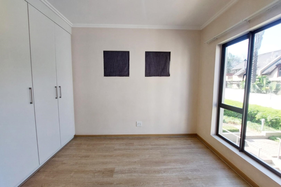 To Let 2 Bedroom Property for Rent in Douglasdale Gauteng