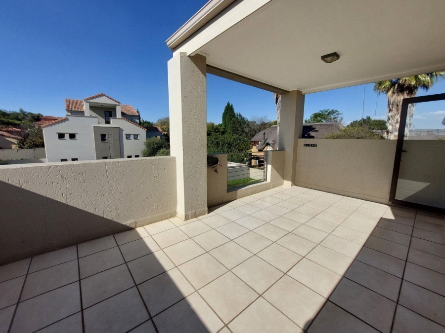 To Let 2 Bedroom Property for Rent in Douglasdale Gauteng