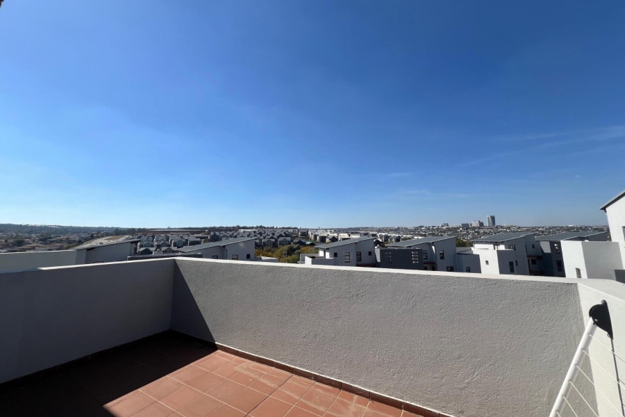To Let 3 Bedroom Property for Rent in Barbeque Downs Gauteng